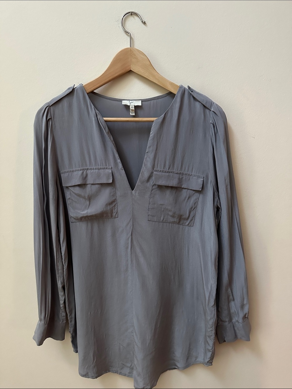 Joie Dusty Lavender V-Neck Long Sleeve Silk Blouse